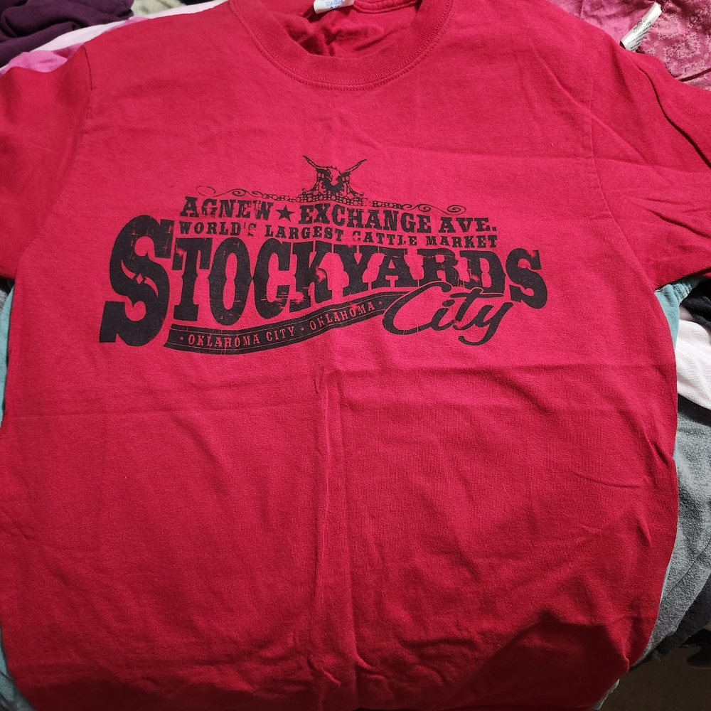 Stockyards City Women's Vibrant Red Graphic Tee